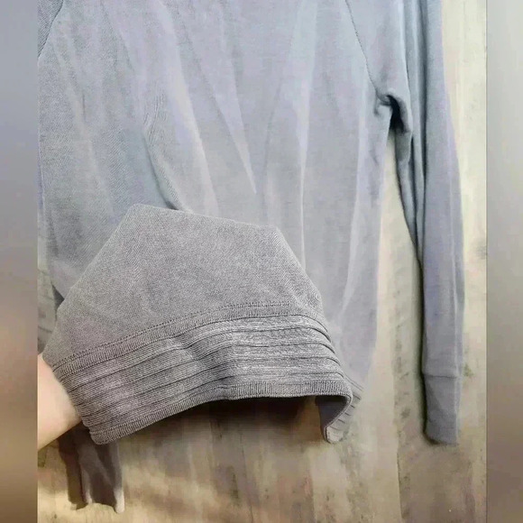Athleta Serenity Criss Cross Pullover Sweatshirt Gray Size Small - Picture 6 of 10